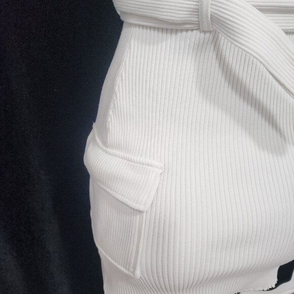 Hot & Delicious Fitted Stretch Mini Dress White W/Arm Cuffs & Cargo Pockets Sz M - Picture 10 of 14